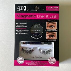 Ardell
Magnetic Liner & Lash Kit Wispies